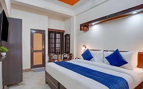 Hotel Prithvi Palace Near Rdc & Santosh Hospital